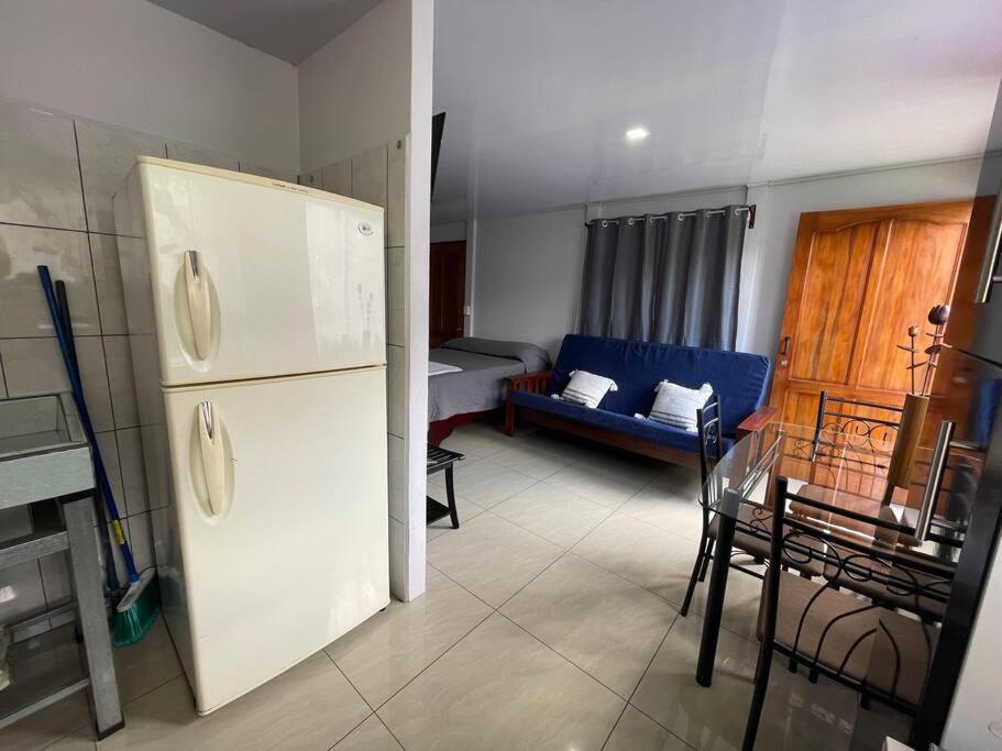Apartment Convenient Location *